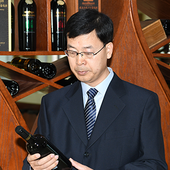 威龍技術總監陳青昌